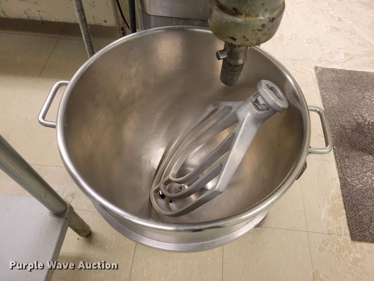 image for item NV9780 Hobart 600 mixer
