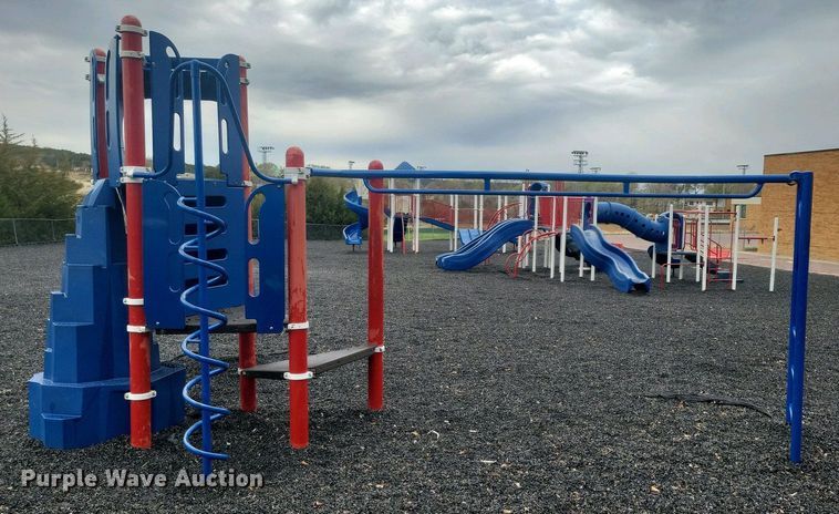 image for item NV9783 (10) Landscape Structures swings