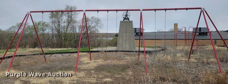 image for item NV9784 Playground equipment