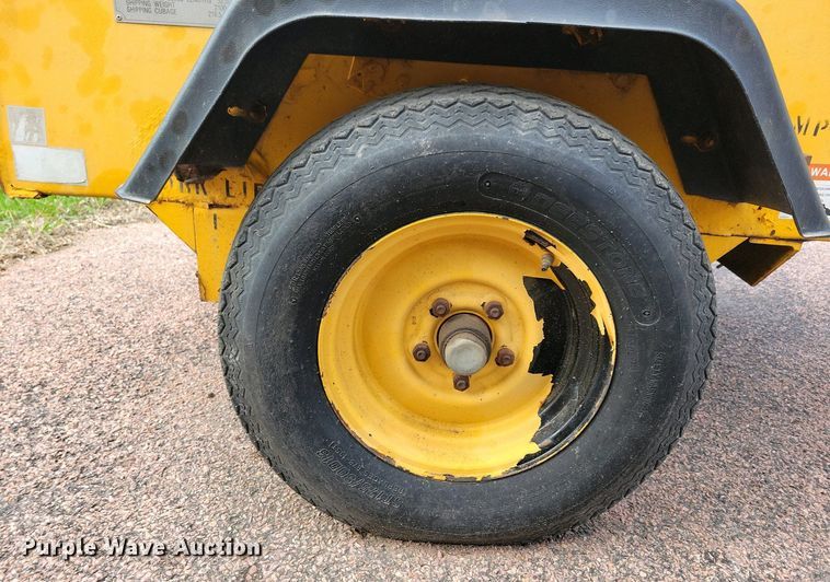 image for item NV9787 Ingersoll Rand air compressor