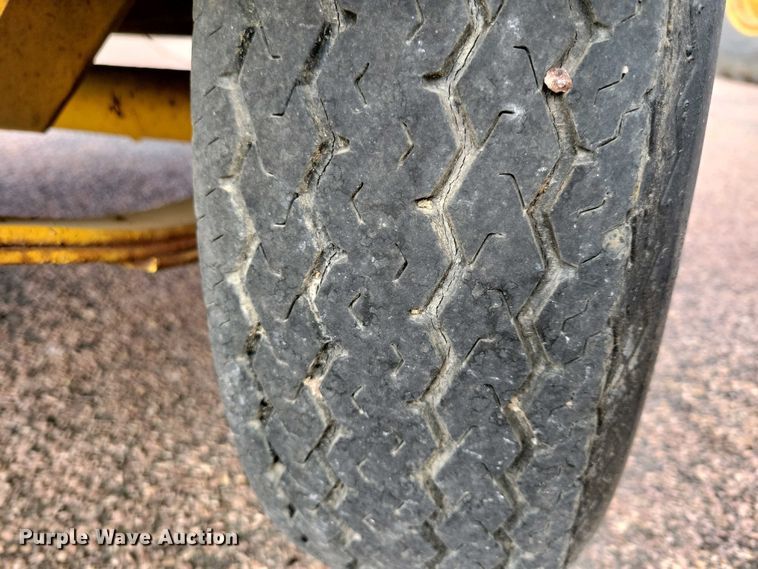 image for item NV9787 Ingersoll Rand air compressor