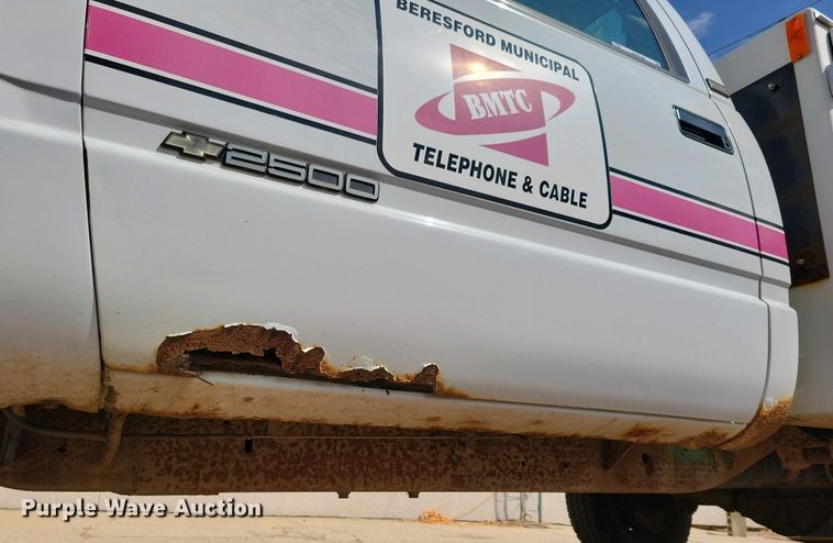 image for item NV9789 1994 Chevrolet C2500 utility bed pickup truck