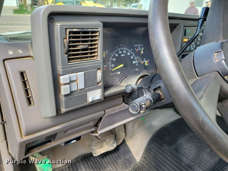 image for item NV9789 1994 Chevrolet C2500 utility bed pickup truck