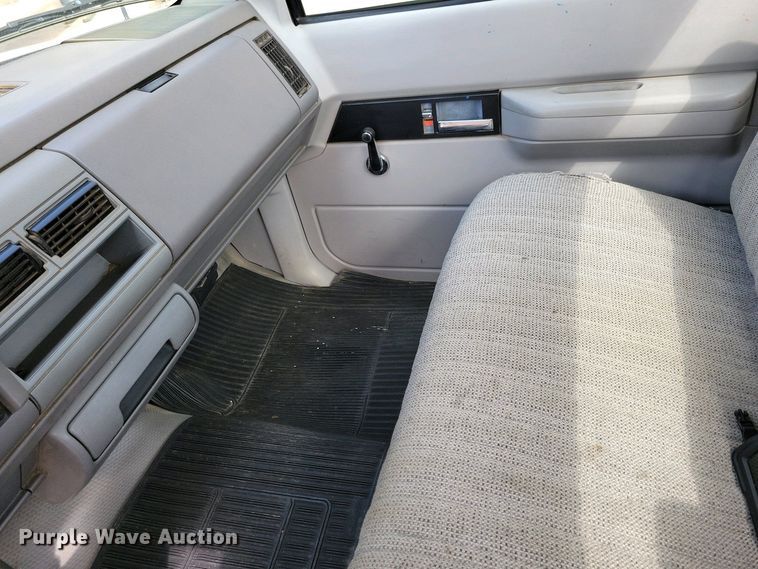 image for item NV9789 1994 Chevrolet C2500 utility bed pickup truck