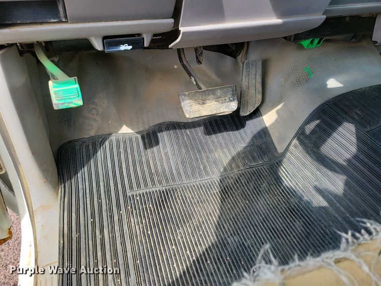 image for item NV9789 1994 Chevrolet C2500 utility bed pickup truck