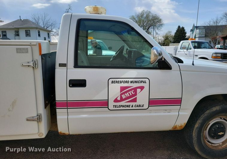 image for item NV9789 1994 Chevrolet C2500 utility bed pickup truck