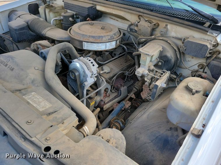 image for item NV9789 1994 Chevrolet C2500 utility bed pickup truck