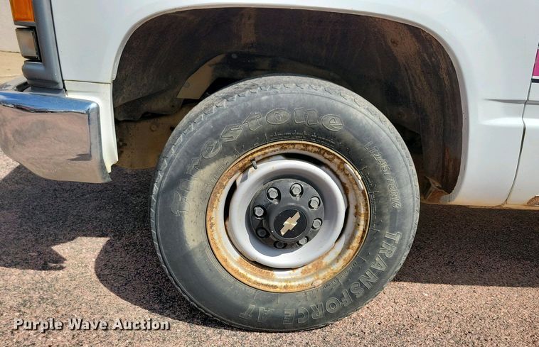 image for item NV9789 1994 Chevrolet C2500 utility bed pickup truck