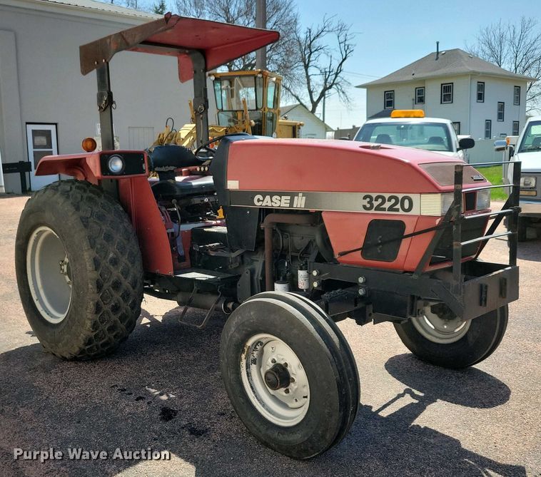 image for item NV9791 1997 Case IH 3220 tractor