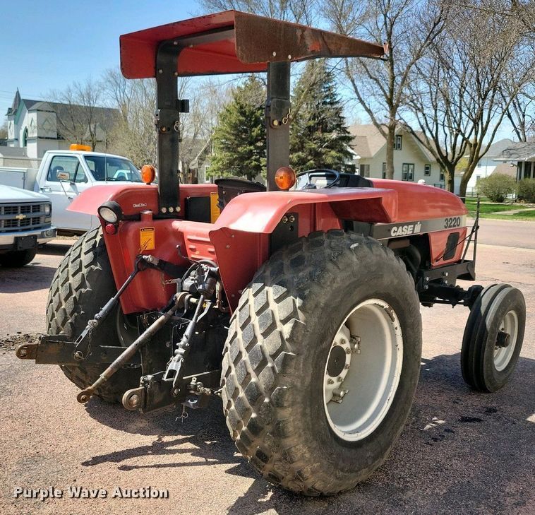 image for item NV9791 1997 Case IH 3220 tractor