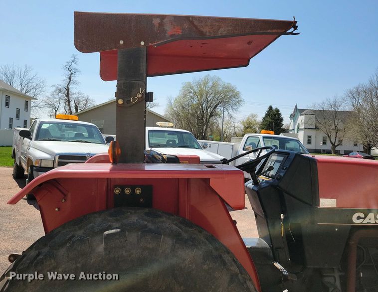 image for item NV9791 1997 Case IH 3220 tractor