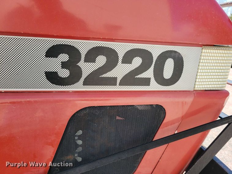 image for item NV9791 1997 Case IH 3220 tractor