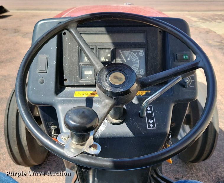 image for item NV9791 1997 Case IH 3220 tractor