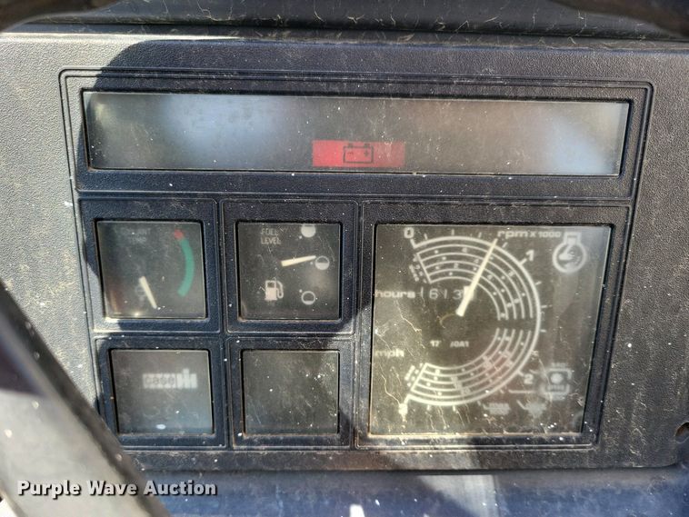 image for item NV9791 1997 Case IH 3220 tractor