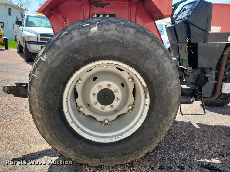 image for item NV9791 1997 Case IH 3220 tractor