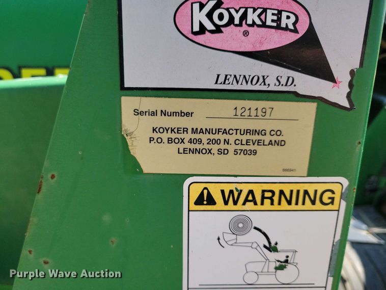 image for item NV9793 1999 John Deere 4400 tractor