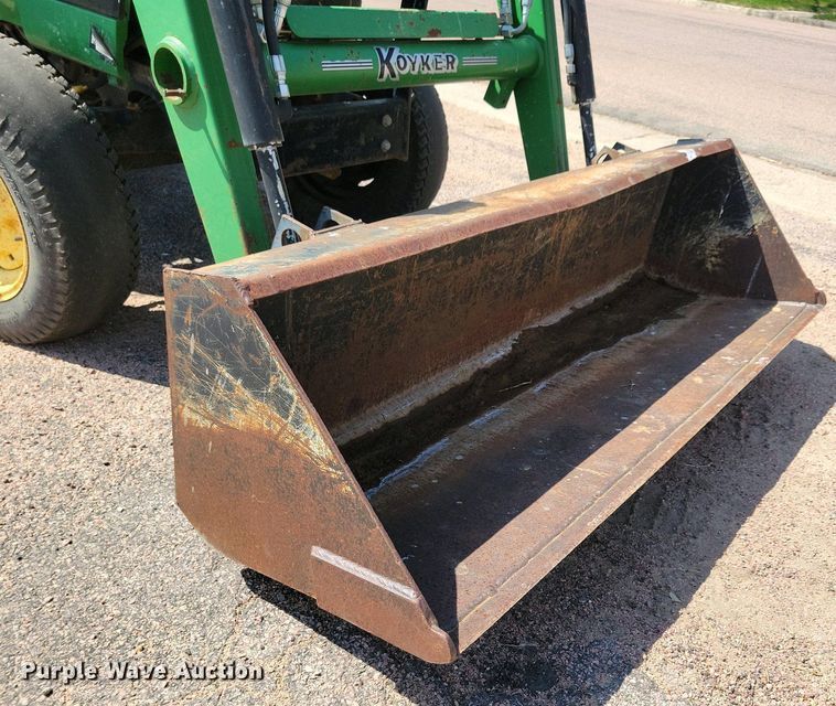 image for item NV9793 1999 John Deere 4400 tractor