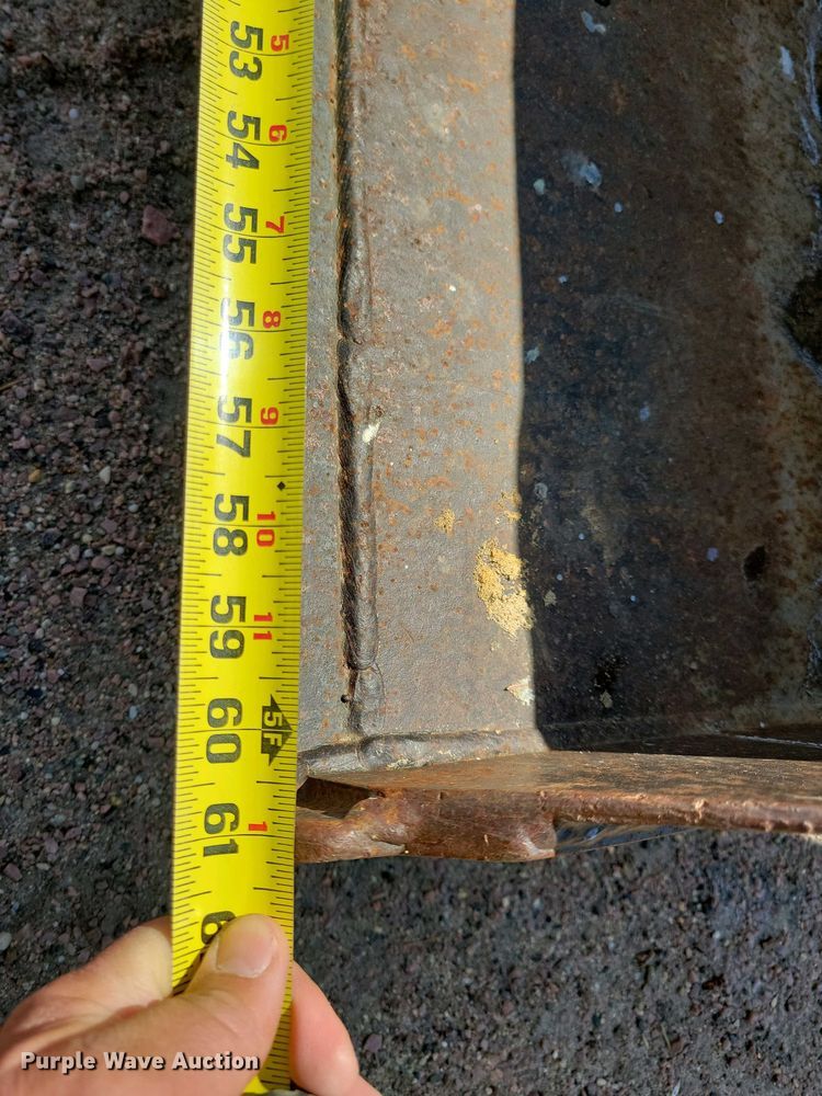 image for item NV9793 1999 John Deere 4400 tractor