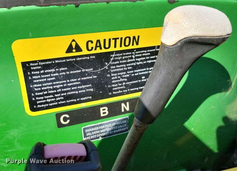 image for item NV9793 1999 John Deere 4400 tractor