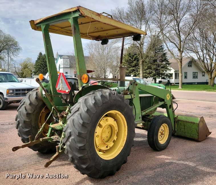 image for item NV9794 John Deere 1530 tractor