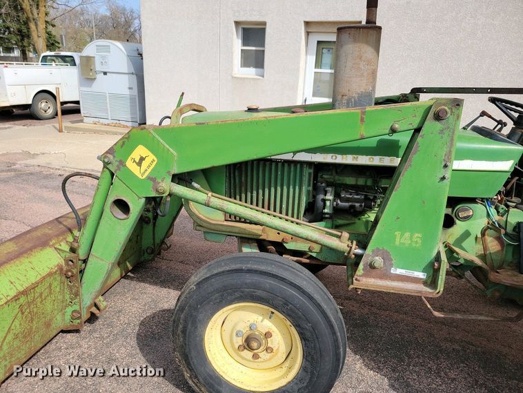 image for item NV9794 John Deere 1530 tractor