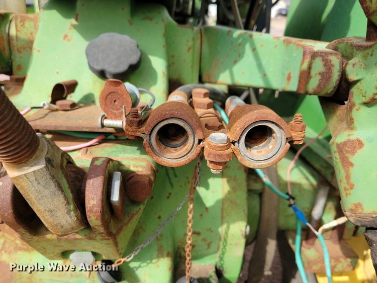 image for item NV9794 John Deere 1530 tractor