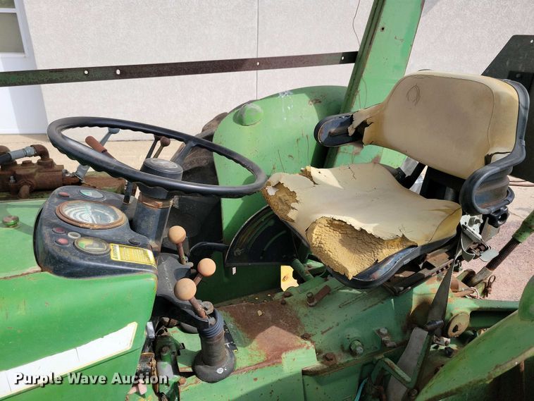 image for item NV9794 John Deere 1530 tractor
