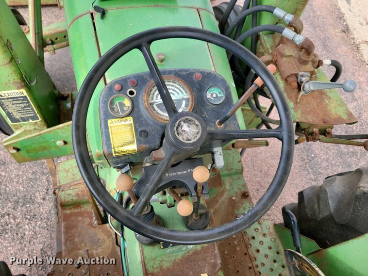 image for item NV9794 John Deere 1530 tractor