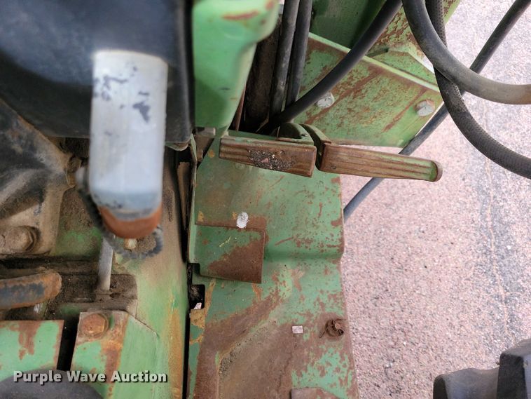 image for item NV9794 John Deere 1530 tractor