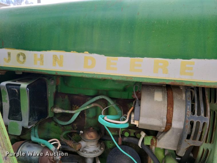 image for item NV9794 John Deere 1530 tractor