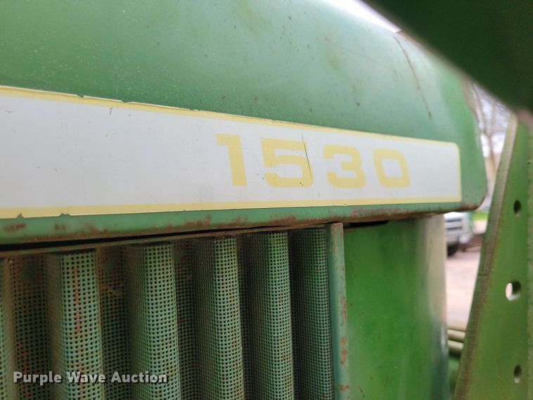 image for item NV9794 John Deere 1530 tractor