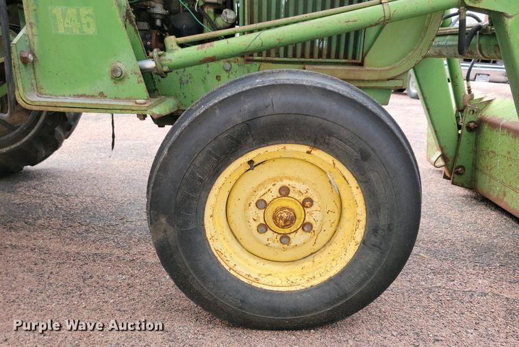 image for item NV9794 John Deere 1530 tractor