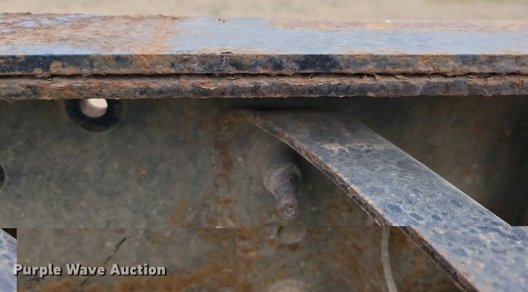 image for item NV9795 2010 International WorkStar 7600 truck cab and chassis