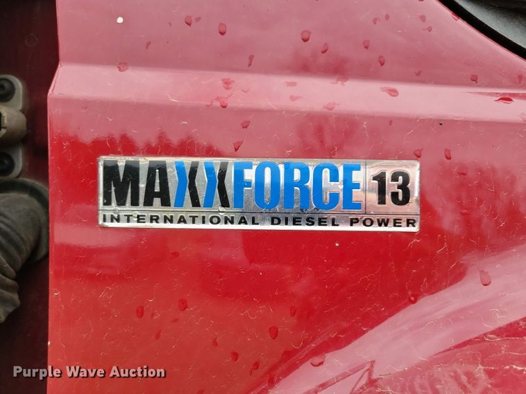 image for item NV9795 2010 International WorkStar 7600 truck cab and chassis