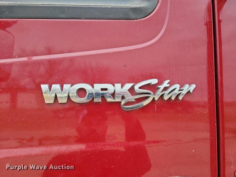 image for item NV9795 2010 International WorkStar 7600 truck cab and chassis