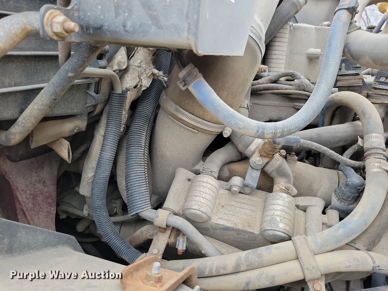 image for item NV9795 2010 International WorkStar 7600 truck cab and chassis