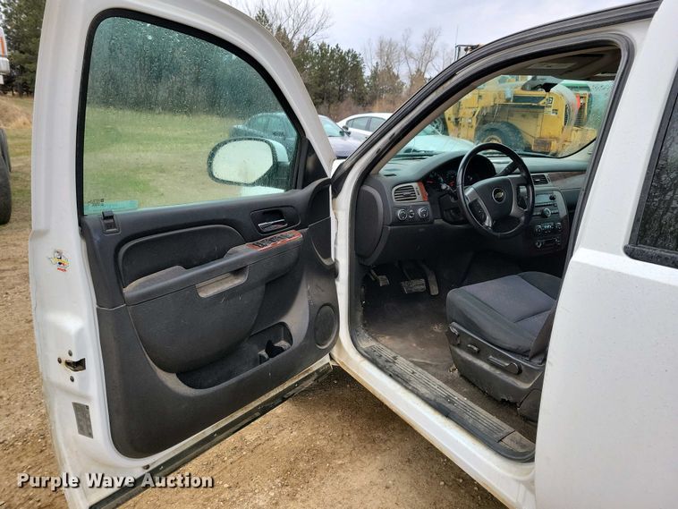 image for item NV9796 2012 Chevrolet Tahoe SUV