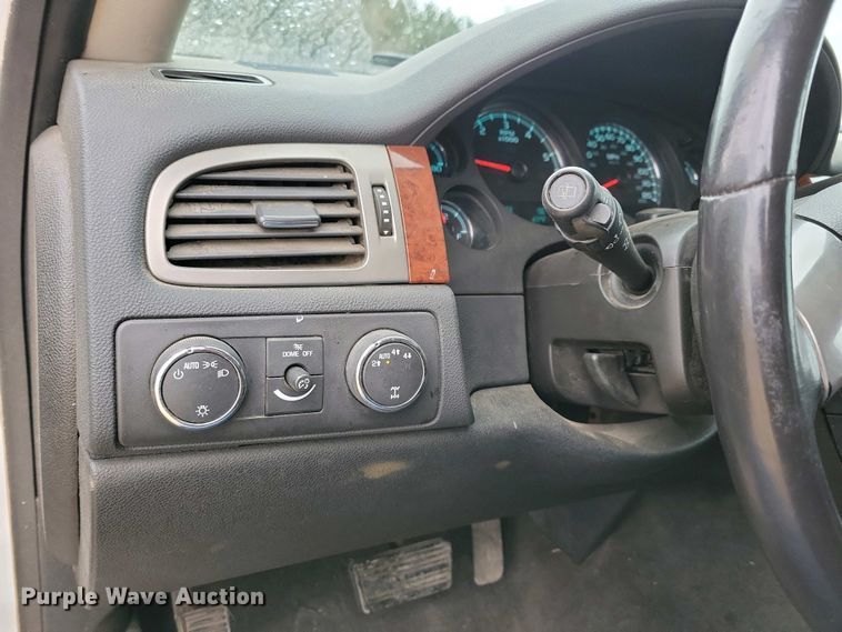 image for item NV9796 2012 Chevrolet Tahoe SUV