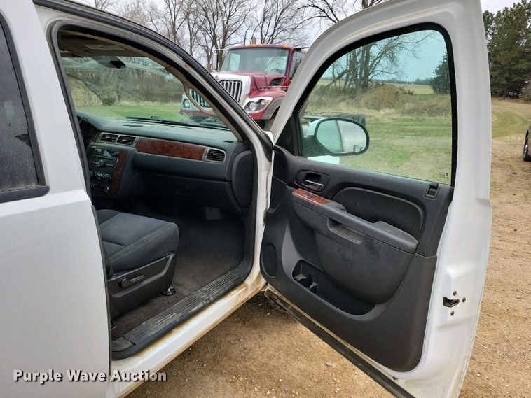 image for item NV9796 2012 Chevrolet Tahoe SUV