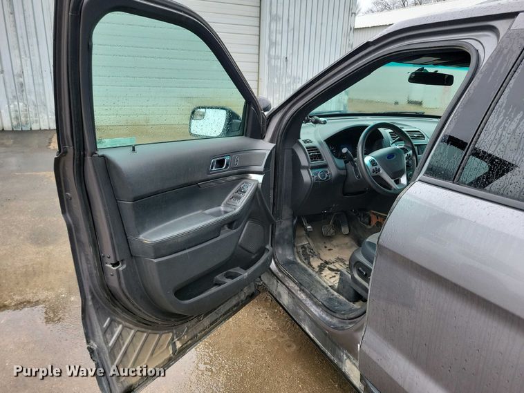 image for item NV9801 2014 Ford Explorer Police Interceptor SUV