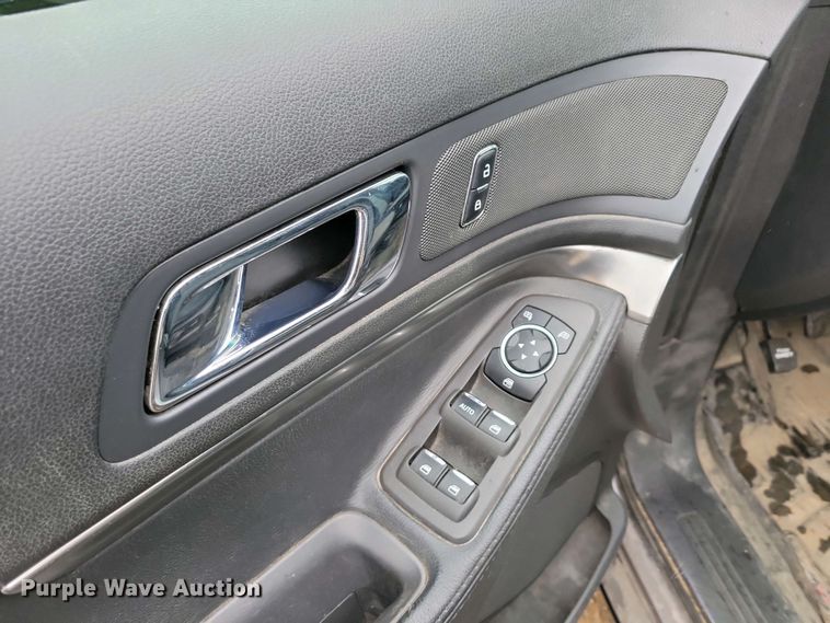 image for item NV9801 2014 Ford Explorer Police Interceptor SUV