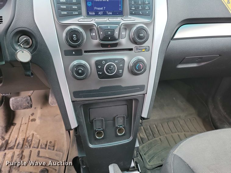 image for item NV9801 2014 Ford Explorer Police Interceptor SUV