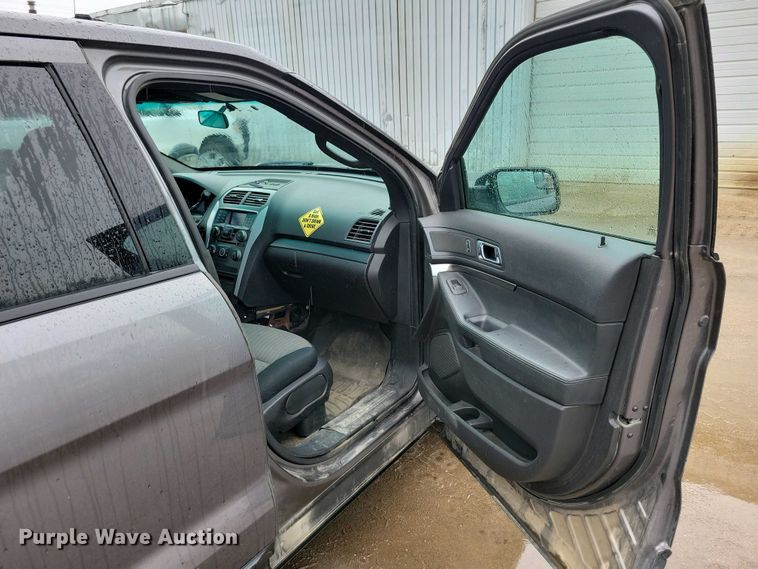 image for item NV9801 2014 Ford Explorer Police Interceptor SUV