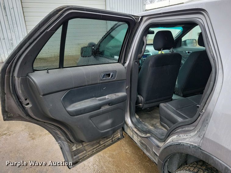 image for item NV9801 2014 Ford Explorer Police Interceptor SUV