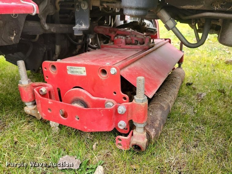 image for item NV9804 Toro Reelmaster 335D reel mower