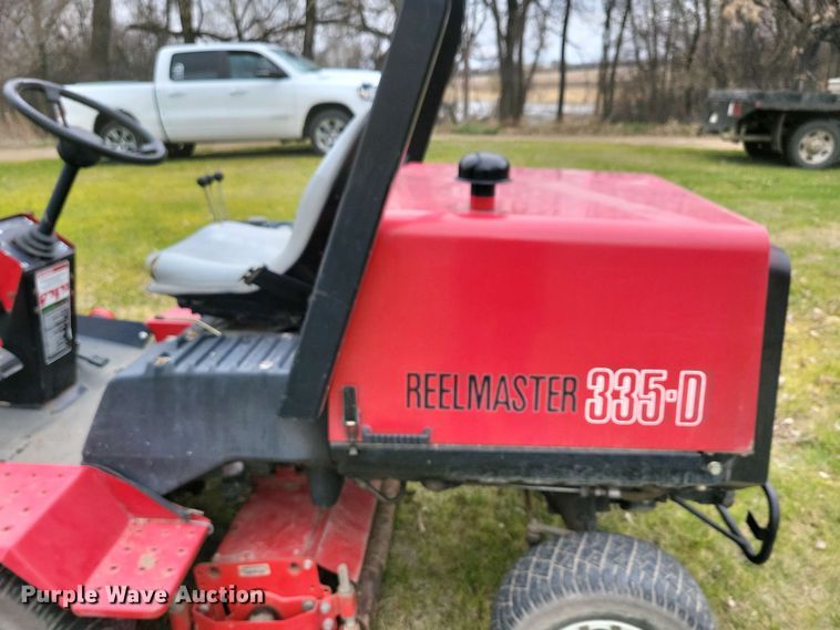 image for item NV9804 Toro Reelmaster 335D reel mower