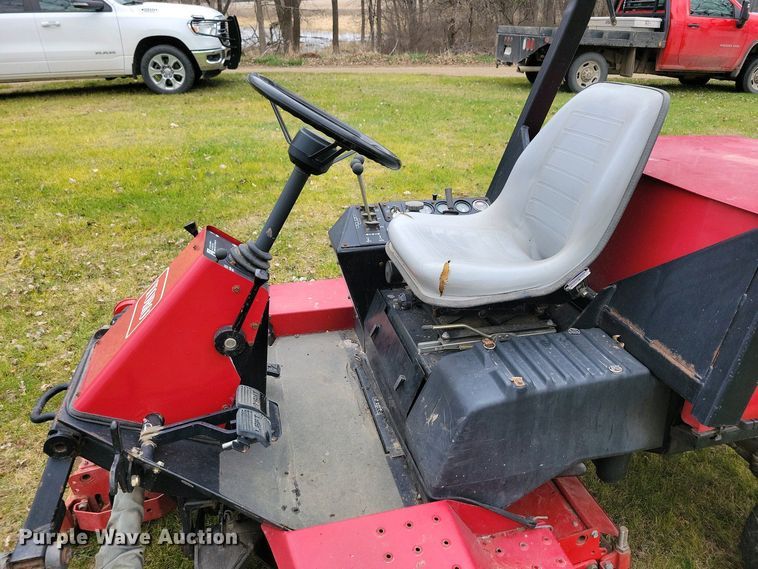 image for item NV9804 Toro Reelmaster 335D reel mower