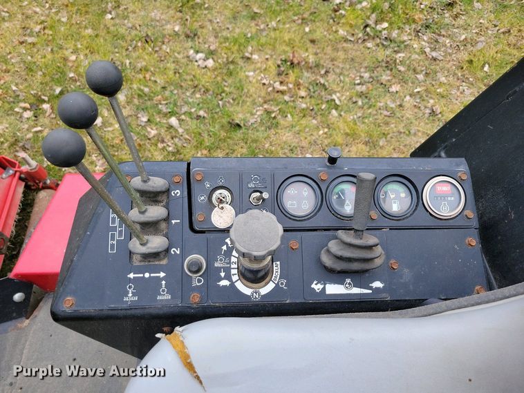 image for item NV9804 Toro Reelmaster 335D reel mower