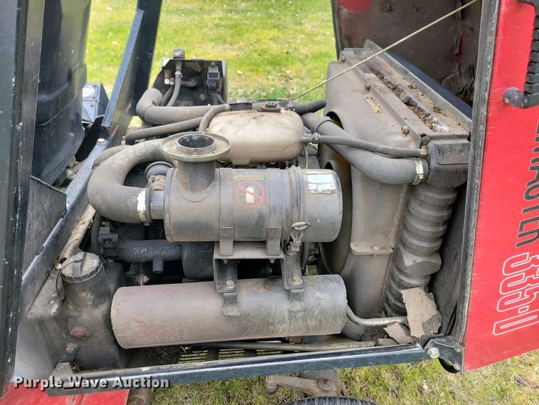 image for item NV9804 Toro Reelmaster 335D reel mower