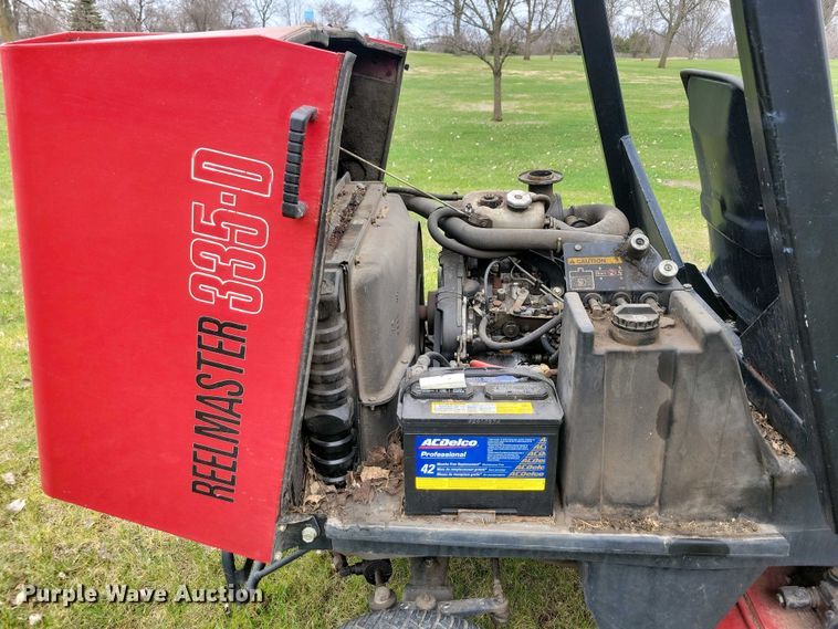 image for item NV9804 Toro Reelmaster 335D reel mower